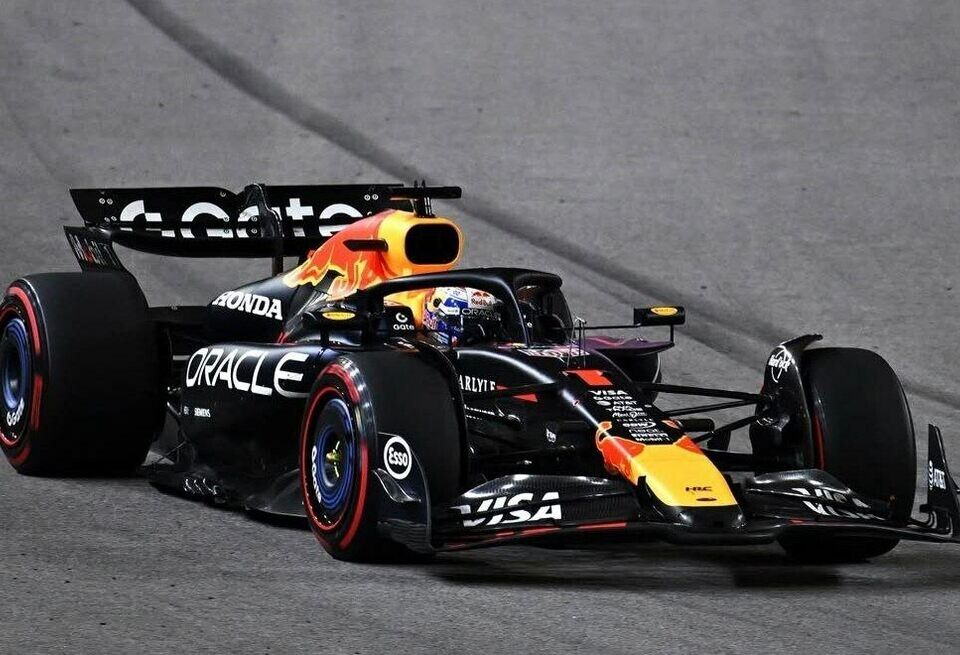  : Red Bull    