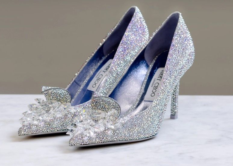   :  Swarovski   