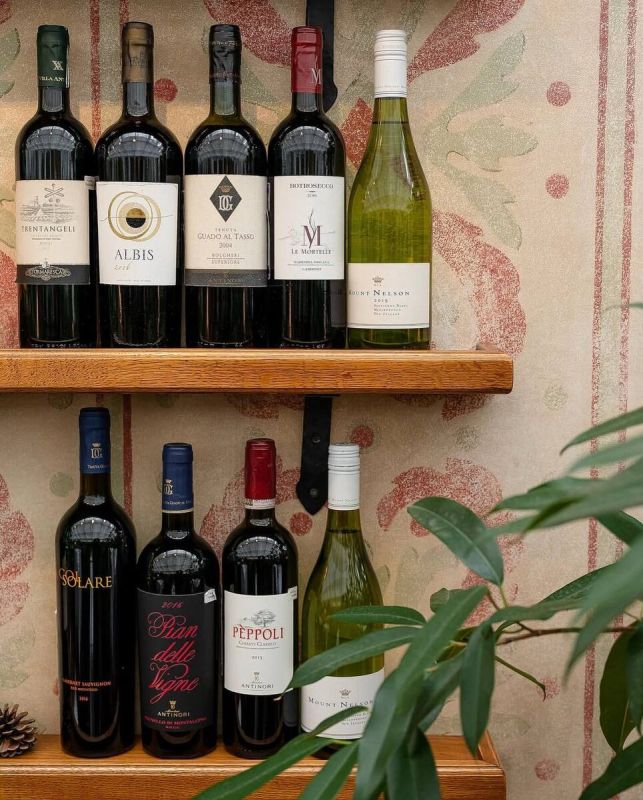   : Cantinetta Antinori