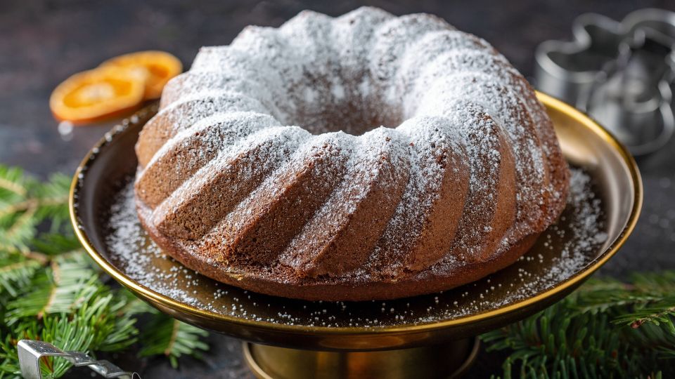 Соседи сбегутся на цитрусовый аромат: этот имбирный кекс с цукатами затмит любой десерт