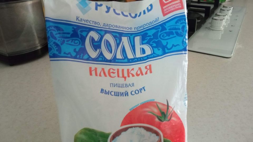 Как соль может преобразить уход за одеждой: старые секреты на новый лад