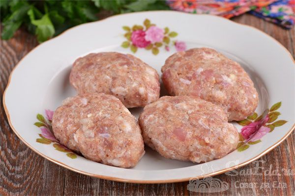 Вкусные котлеты в соусах: 4 простых рецепта для уютного ужина