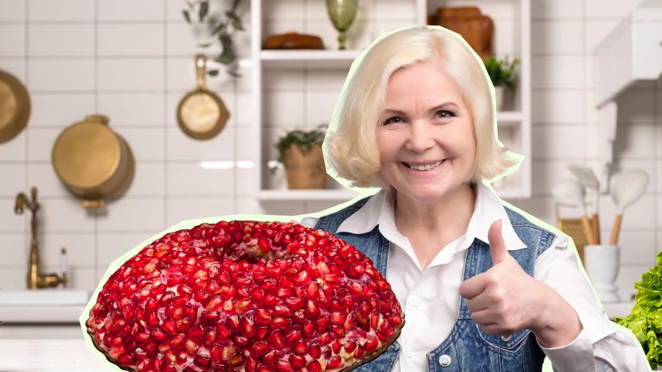 Приготовьте этот салат 30 декабря: нежный вкус раскроется прямо к Новому году