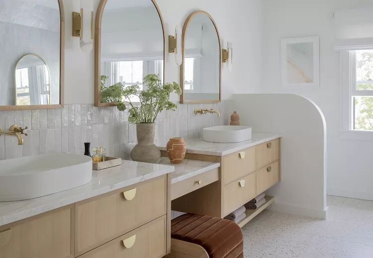 Эффективное использование пространства под раковиной: 5 хитростей для вашей ванной