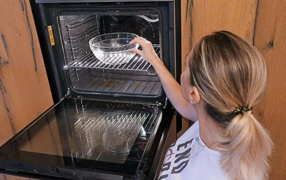 Как вернуть духовке первозданный вид: секреты незаметной битвы с загрязнениями