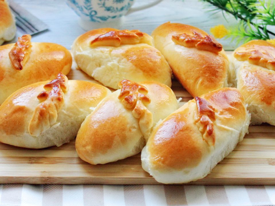 Пирожки с соком абрикоса: легкий способ порадовать близких