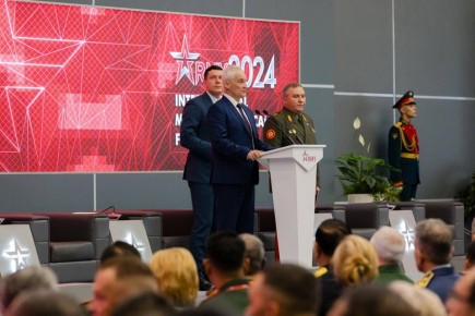  :      XI  -  ,            ,    ...