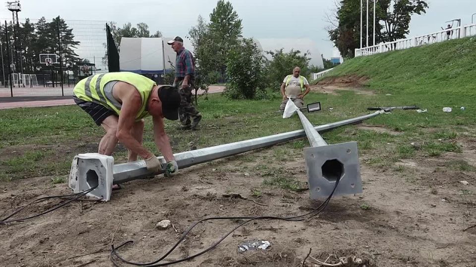       .. 