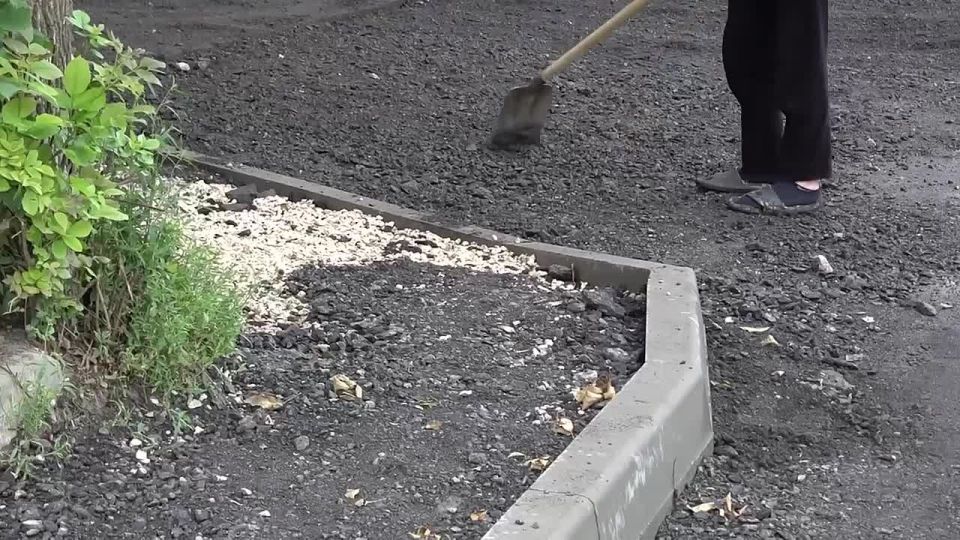  :     