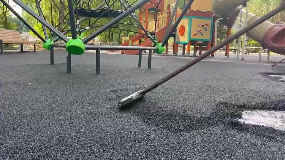  :        ,        