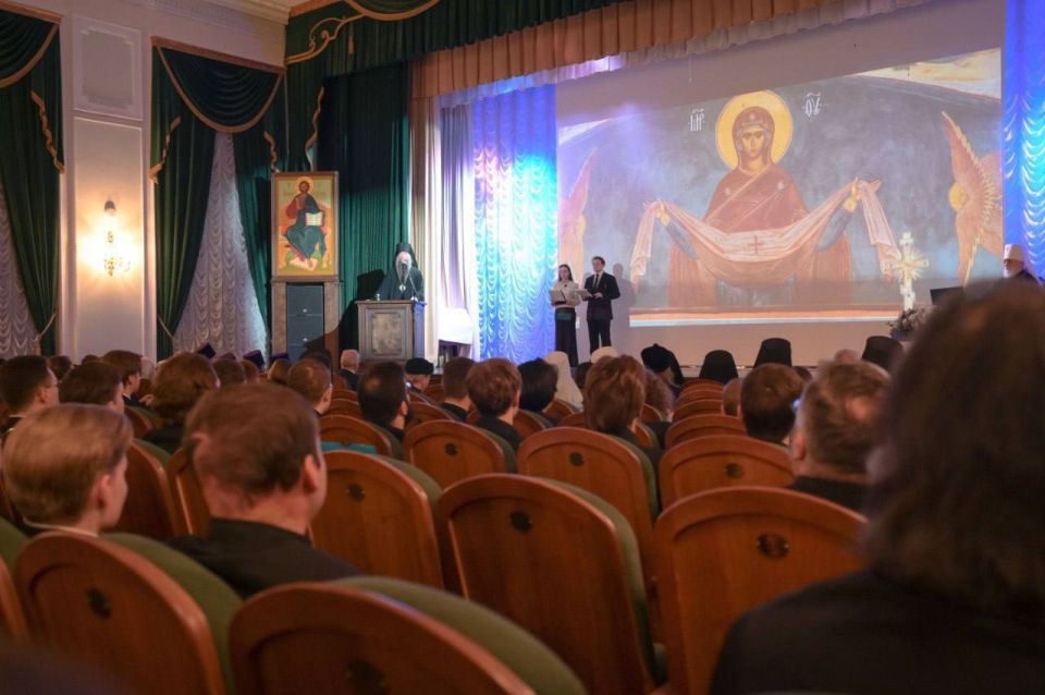 В Московской духовной академии Троице-Сергиевой лавры прошло традиционное празднование Покрова Пресвятой Богородицы