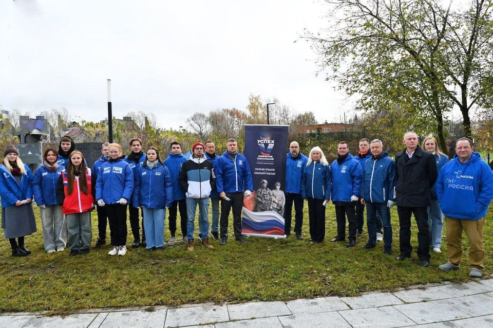 На территории Принарского парка появилась новая аллея - здесь высадили 26 дубов