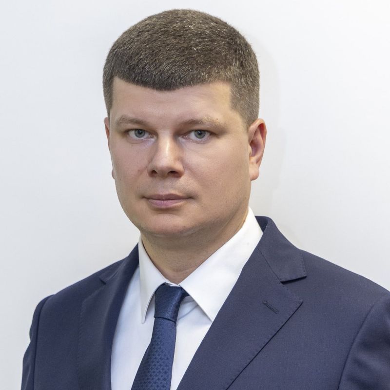 Уважаемые жители, сегодня в 14:00 в группе ВК электростальского телевидения «Восточный Региональный Телеканал» состоится прямой эфир церемонии торжественного вступления в должность Главы г.о. Электросталь Филиппа Ефанова: