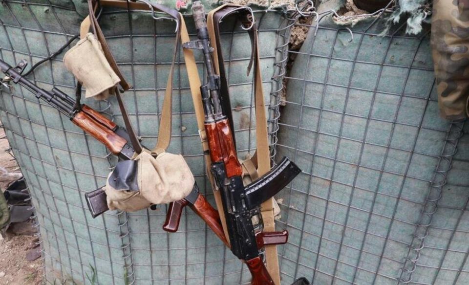 Срочник расстрелял сослуживцев и покончил с собой в воинской части Подмосковья