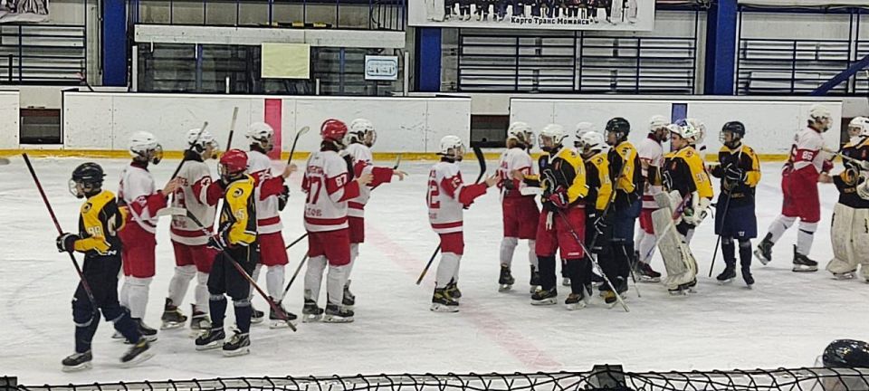 ПОБЕДА НАШИХ ХОККЕИСТОВ!. 16 октября в рамках Первенства Московской области по хоккею среди юниоров прошёл выездной матч команды спортсменов МАУ ДО «СШ «Витязь» им. В.И. Васильева»