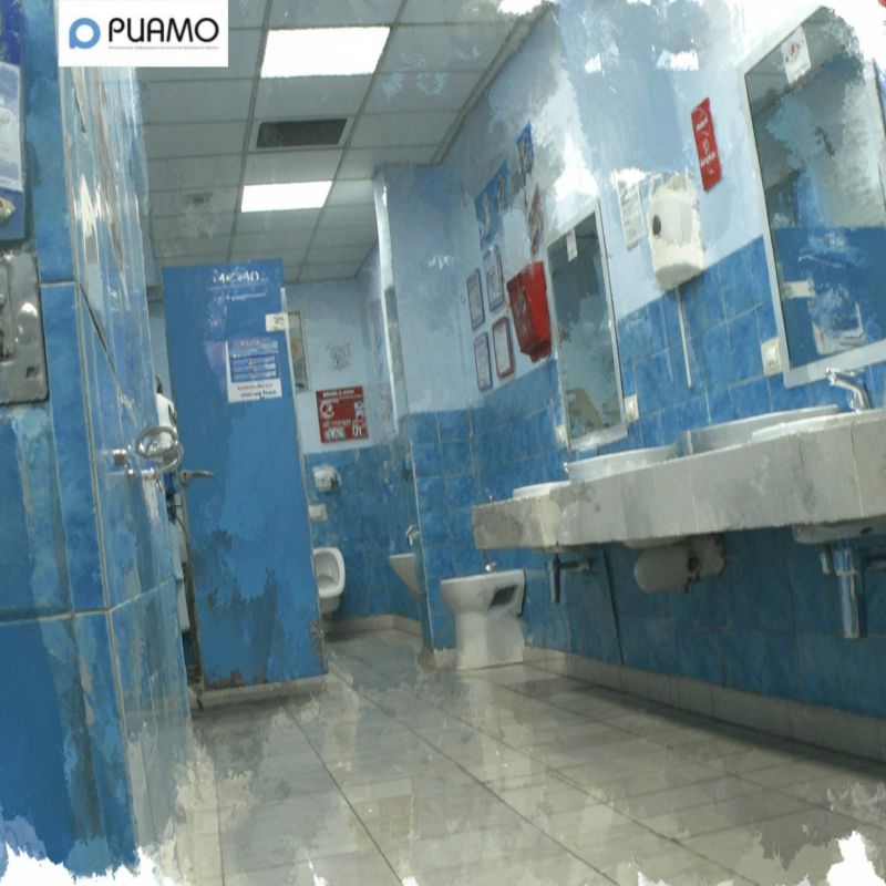 Мужчина фотографировал девушек в туалете аэропорта Уфы