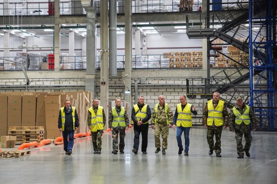 В округе продолжается работа по трудоустройству ветеранов специальной военной операции