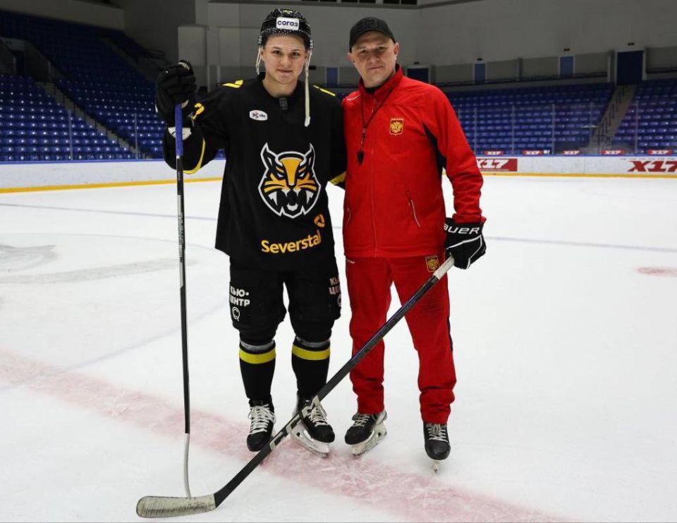 «Отец хранит все мои трофеи»: семейные истории хоккеистов Мухановых