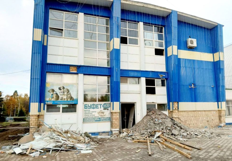 Капитальный ремонт спорткомплекса «Знамя» завершится к концу следующего года