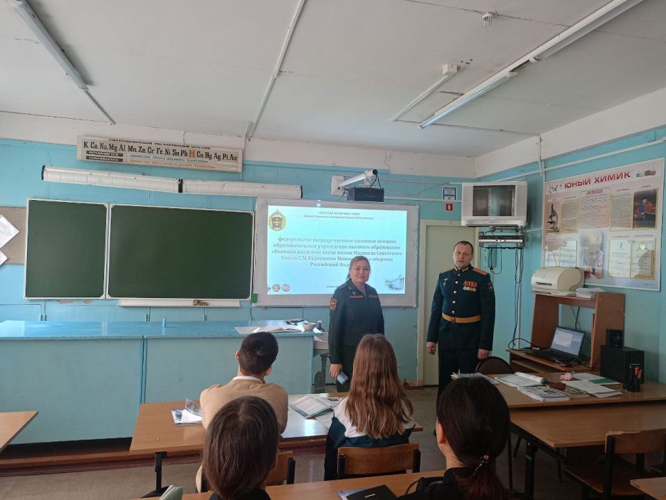 День открытых дверей в военной Академии связи: визит в МБОУ СОШ № 8!