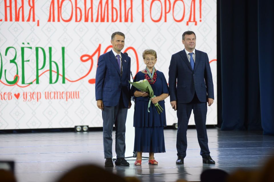  :                  2025,        ...