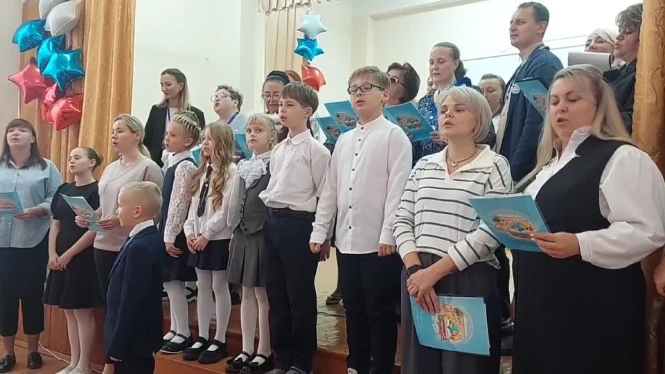 Школа №10 имени С.Н.Воронина - корпус Мещерское отметила 60- летний юбилей