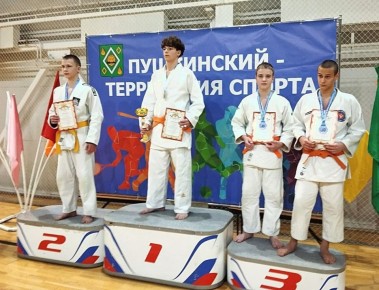 19 октября в физкультурно-оздоровительном комплексе "Олимп" прошло захватывающее межмуниципальное открытое первенство по дзюдо, организованное Спортивной школой "Ивантеевка"