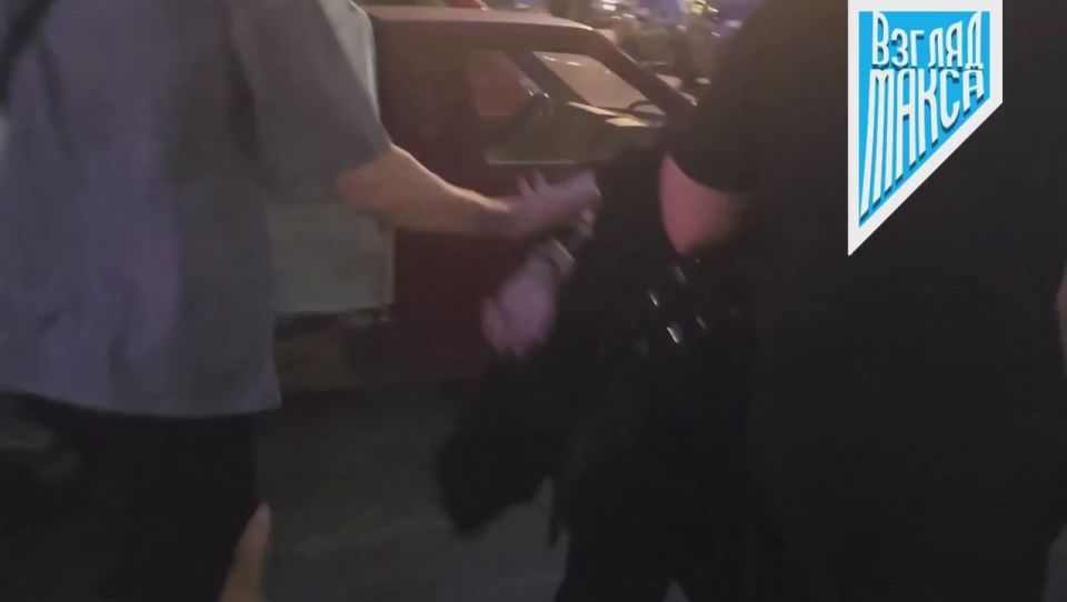 Федеральная служба безопасности России задержала в Москве гражданина РФ 1999 года рождения, подозреваемого в государственной измене