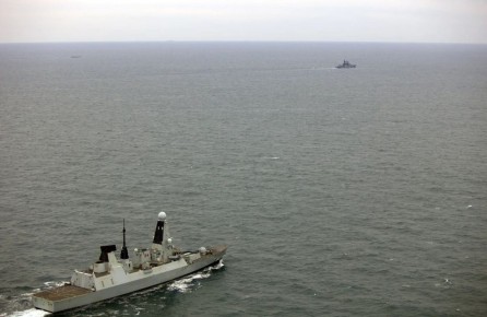 ВМС Великобритании отчитались о том, что эсминец Королевского военно-морского флота HMS Duncan, базирующийся в Портсмуте, был привлечён к операции НАТО по сопровождению российского военного корабля «Вице-адмирал Кулаков»