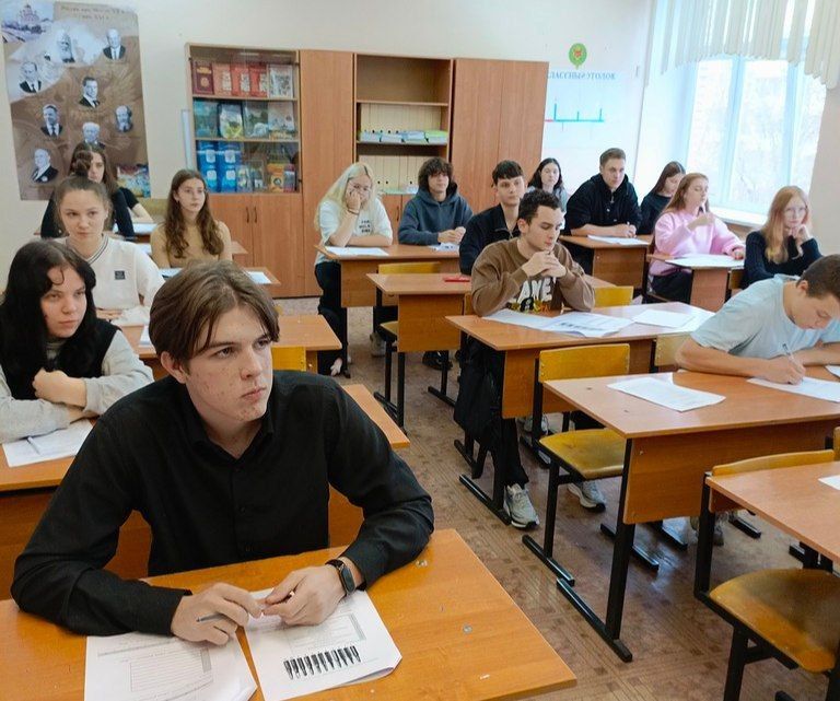 21 октября МБОУ гимназия №2, как площадка проведения муниципального этапа всероссийской олимпиады школьников, принимала 31 ученика 7-11 классов из МБОУ Нерастанновской СОШ, МБОУ Новобытовской СОШ, МБОУ СОШ Чехов - 3 для...