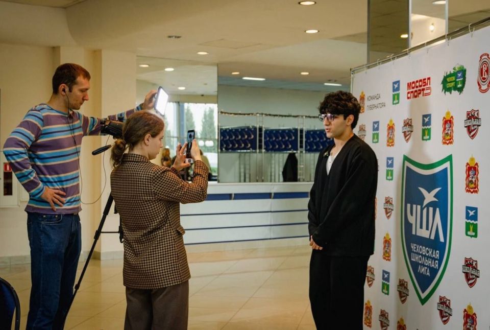 23 октября в ДС «Олимпийский» им. Максимова состоялся второй день 1-го этапа соревнований ШКОЛЬНОЙ СПОРТИВНОЙ ЛИГИ по шахматам, соревнования проходили по круговой системе 23 октября в ДС «Олимпийский» им. Максимова состоялся второй день 1-го этапа соревнований ШКОЛЬНОЙ СПОРТИВНОЙ ЛИГИ по шахматам, соревнования проходили по круговой системе