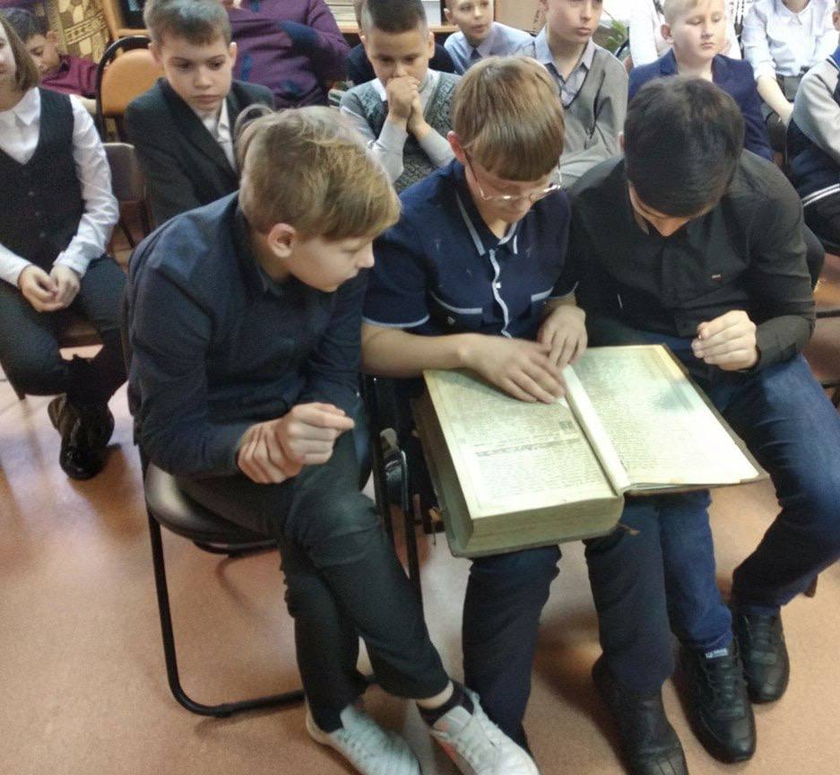 Михаил Собакин: Столетний юбилей отмечает сегодня Молодинская сельская библиотека Михаил Собакин: Столетний юбилей отмечает сегодня Молодинская сельская библиотека