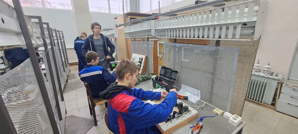 Базовая проба "Электромонтажник по освещению и осветительным сетям"