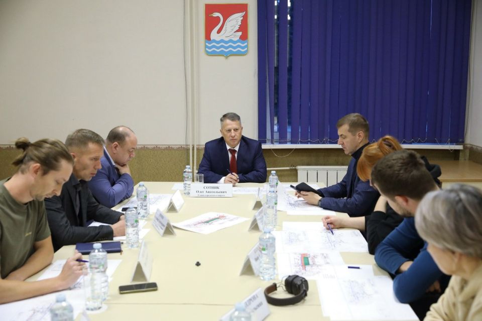 Встреча по реконструкции Лихачевского шоссе: решения приняты Встреча по реконструкции Лихачевского шоссе: решения приняты