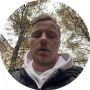 Нападающий красногорского ФК «Зоркий» Алексей Герасимов приглашает зрителей на футбол