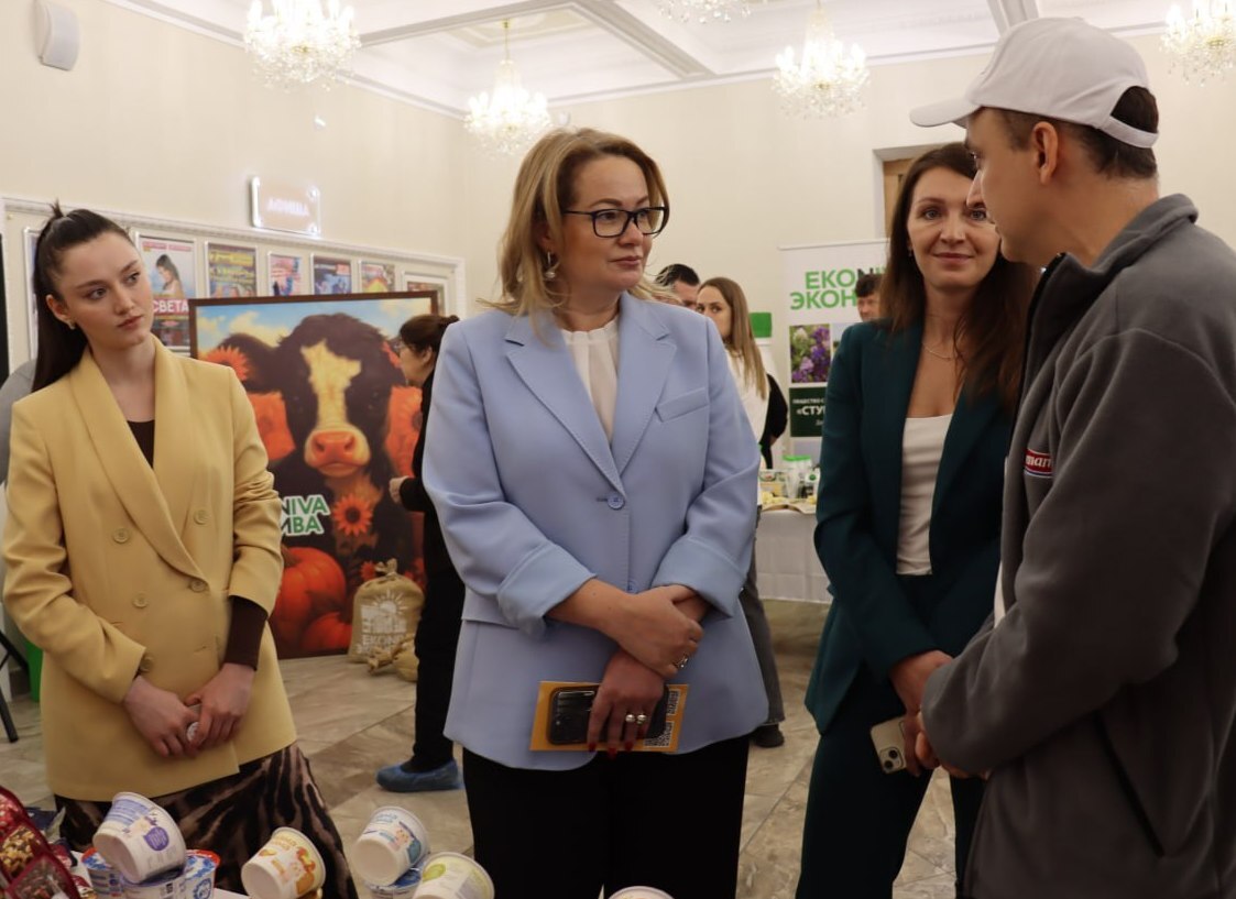 В ступинском Дворце культуры состоялась выставка продукции сельскохозяйственных и перерабатывающих предприятий В ступинском Дворце культуры состоялась выставка продукции сельскохозяйственных и перерабатывающих предприятий