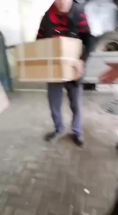 Волонтеры Климовска передали 2,5 тонны гуманитарной помощи в военный госпиталь Валуйки