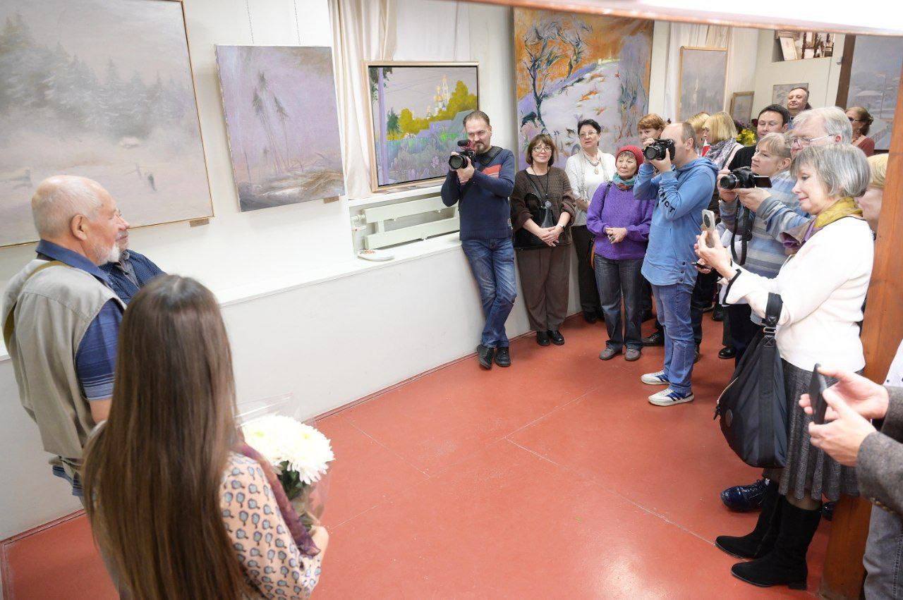Галерея «АртБаза» в Сергиевом Посаде продолжает отмечать свой 10-летний юбилей персональными выставками: 25 октября здесь открылась экспозиция необычных работ Ивана Харченко — председателя местного отделения Союза художников... Галерея «АртБаза» в Сергиевом Посаде продолжает отмечать свой 10-летний юбилей персональными выставками: 25 октября здесь открылась экспозиция необычных работ Ивана Харченко — председателя местного отделения Союза художников...