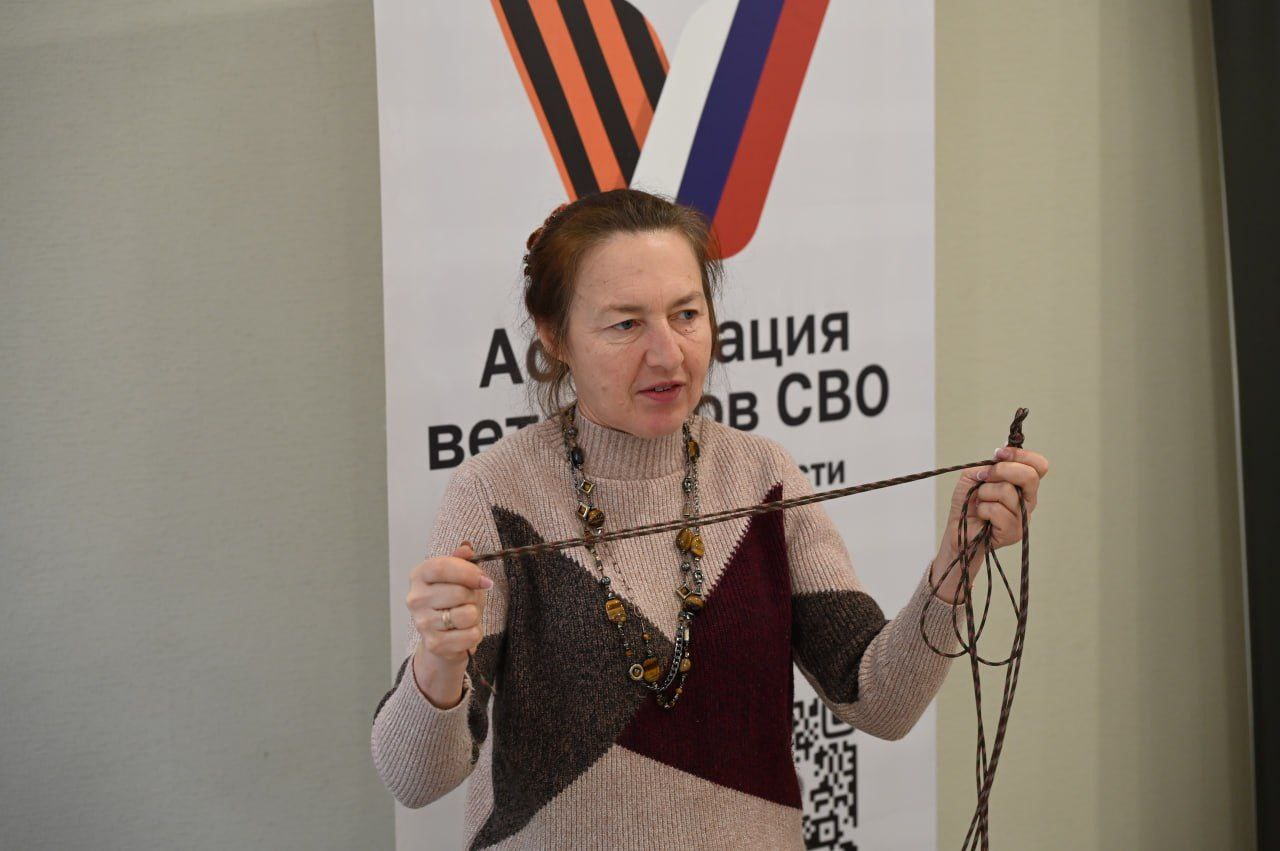 Продолжаем помогать фронту Продолжаем помогать фронту