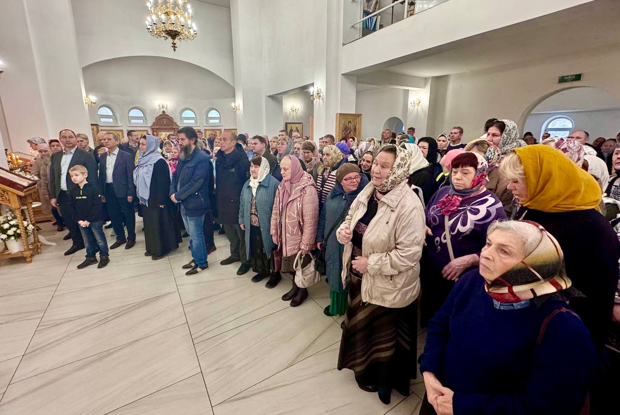 В день чествования Иверской иконы Божией Матери архиепископ Подольский и Люберецкий Аксий совершил литургию в храме города Ступино В день чествования Иверской иконы Божией Матери архиепископ Подольский и Люберецкий Аксий совершил литургию в храме города Ступино