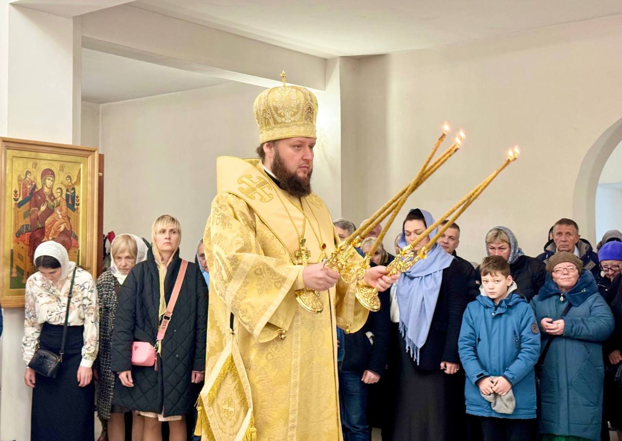 В день чествования Иверской иконы Божией Матери архиепископ Подольский и Люберецкий Аксий совершил литургию в храме города Ступино В день чествования Иверской иконы Божией Матери архиепископ Подольский и Люберецкий Аксий совершил литургию в храме города Ступино