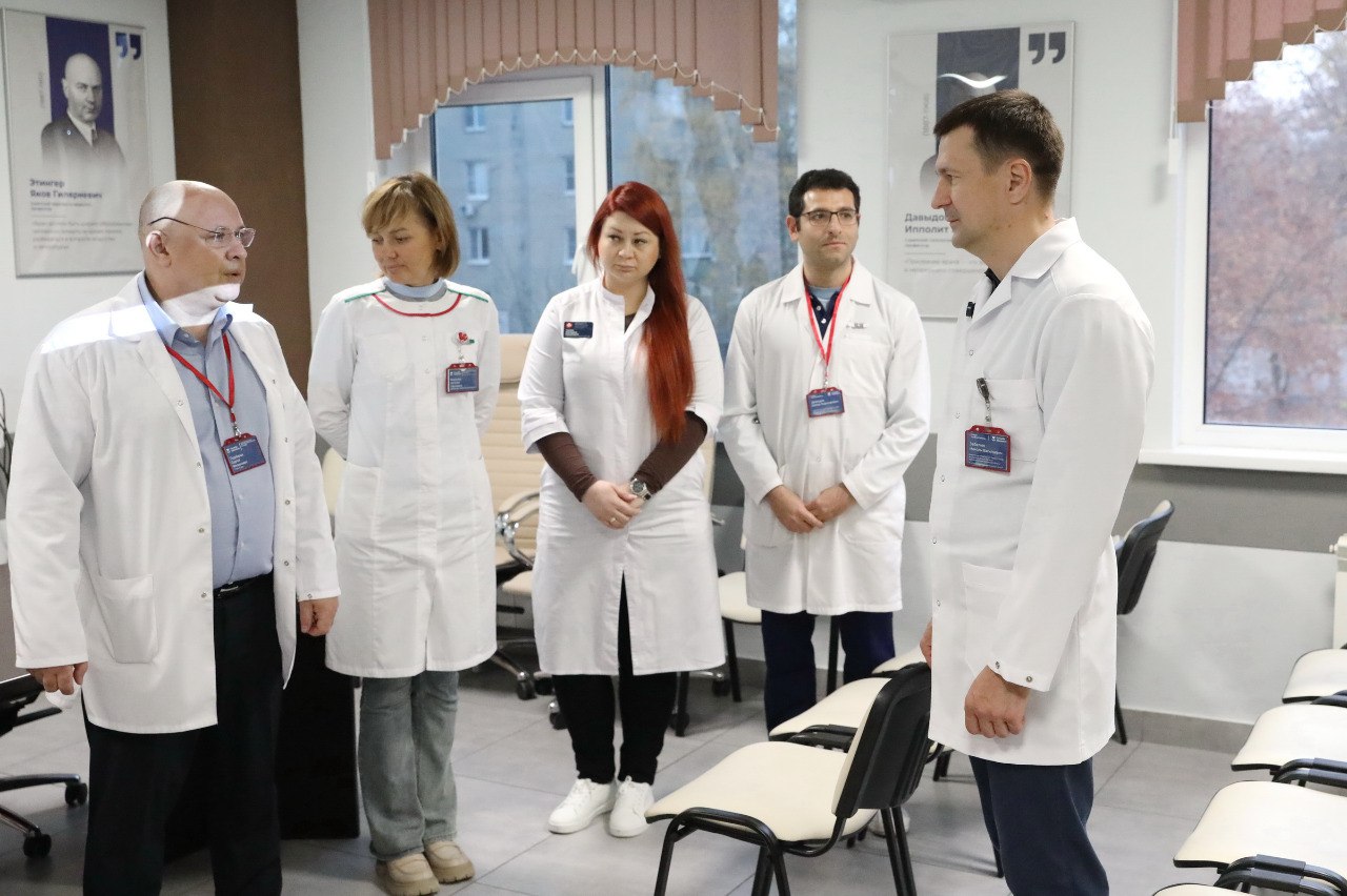 Долгопрудненскую больницу посетил министр здравоохранения Московской области Максим Забелин Долгопрудненскую больницу посетил министр здравоохранения Московской области Максим Забелин