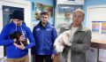 Депутат Пушкинского Дмитрий Кульков посетил ветеринарную клинику в посёлке Лесной, куда волонтёры привезли кошек из Красноармейска
