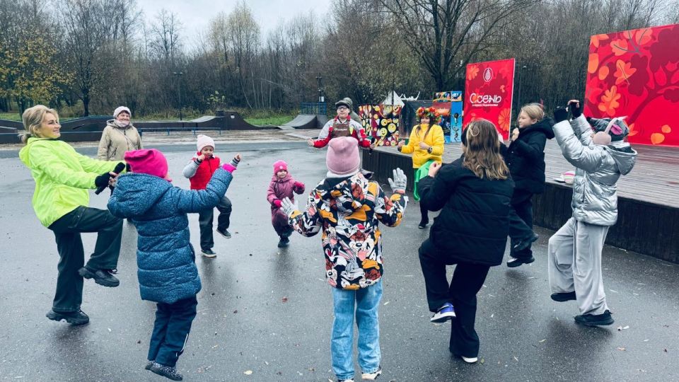 Наши новости. Детская игровая программа «Некогда скучать» в городском парке культуры и отдыха