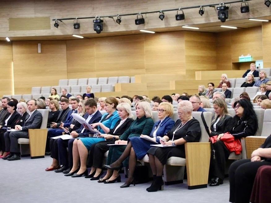 Лауреатом премии губернатора Московской области стала директор Удельнинской школы-интерната Лауреатом премии губернатора Московской области стала директор Удельнинской школы-интерната