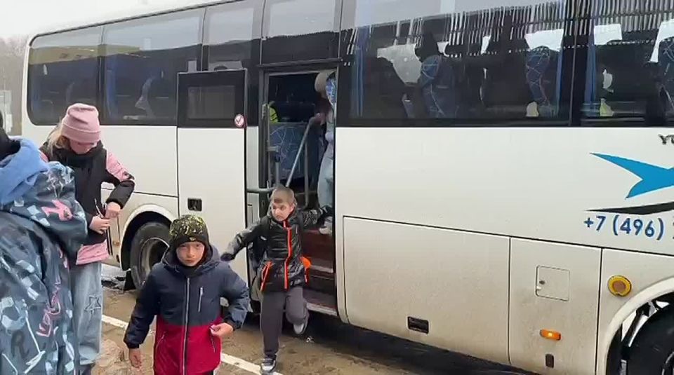 25 октября 5А математический класс совершил туристическую поездку в Этномир!