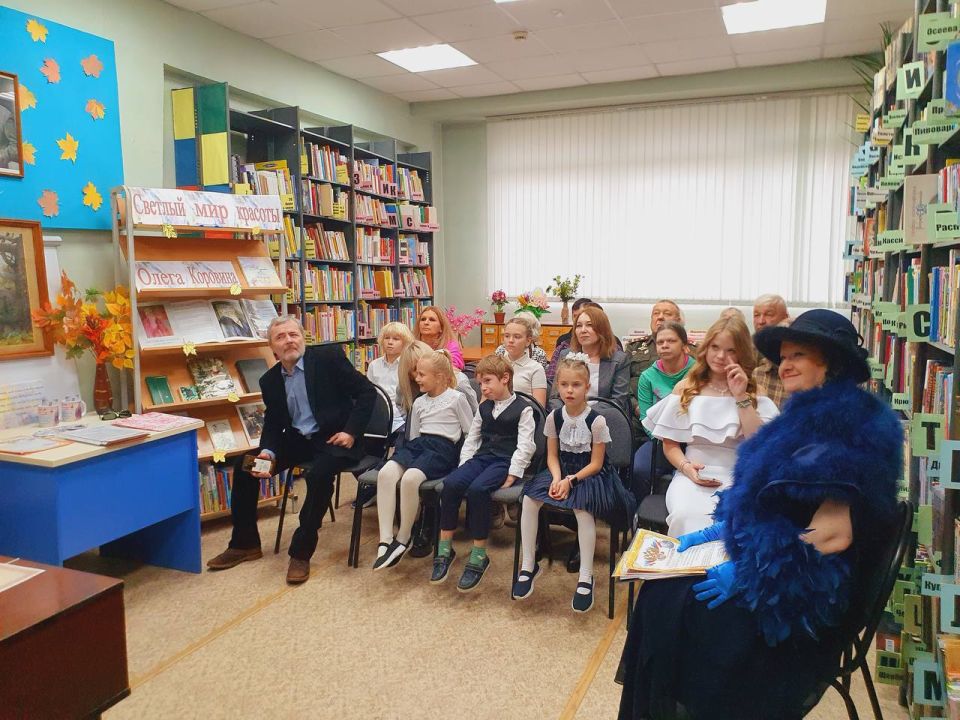 В светлый мир красоты художника Олега Коровина погрузились жители муниципального округа Чехов