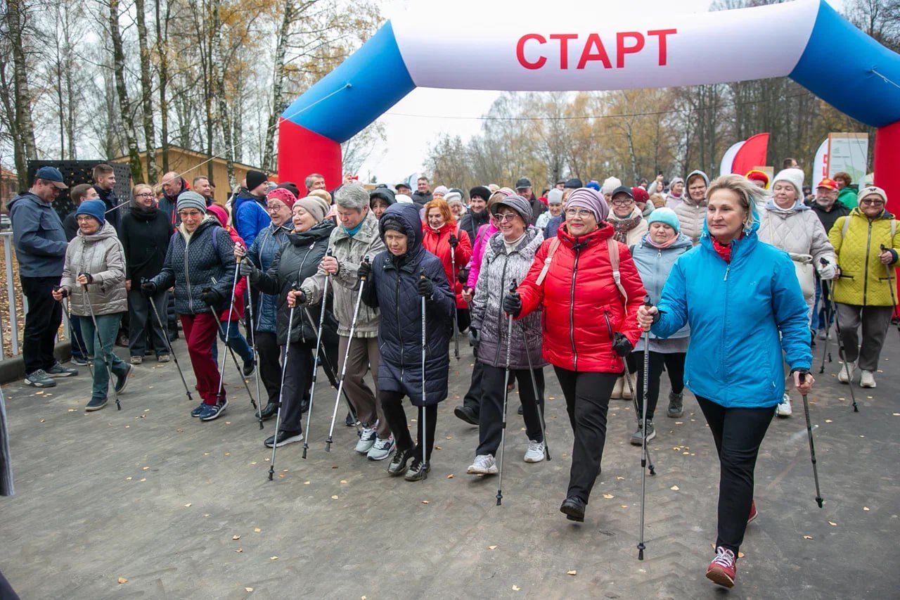 В обновленном парке 50-летия Октября в Коломне прошел большой семейный праздник В обновленном парке 50-летия Октября в Коломне прошел большой семейный праздник