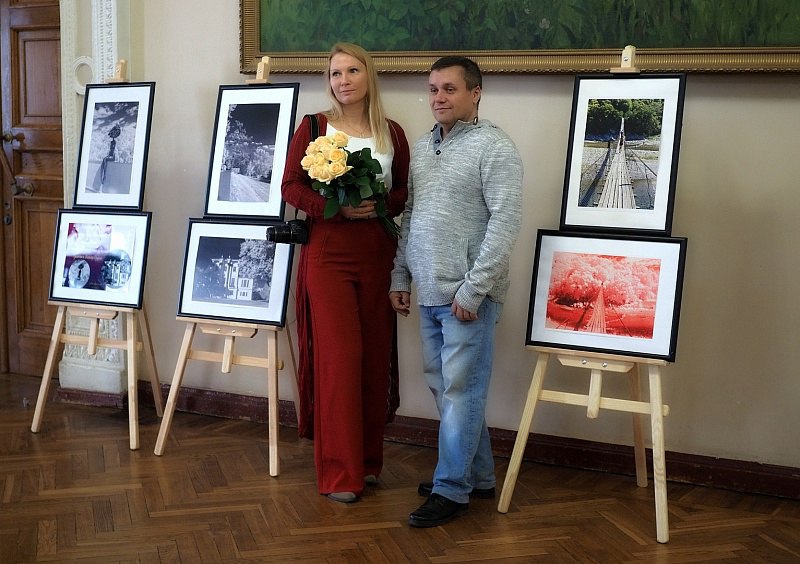 25 октября 2025 года в ДК "Химик» состоялось открытие фотовыставки членов клуба «Фотолюбитель» воскресенских фотографов Елены Скворцовой и Романа Межерицкого 25 октября 2025 года в ДК "Химик» состоялось открытие фотовыставки членов клуба «Фотолюбитель» воскресенских фотографов Елены Скворцовой и Романа Межерицкого