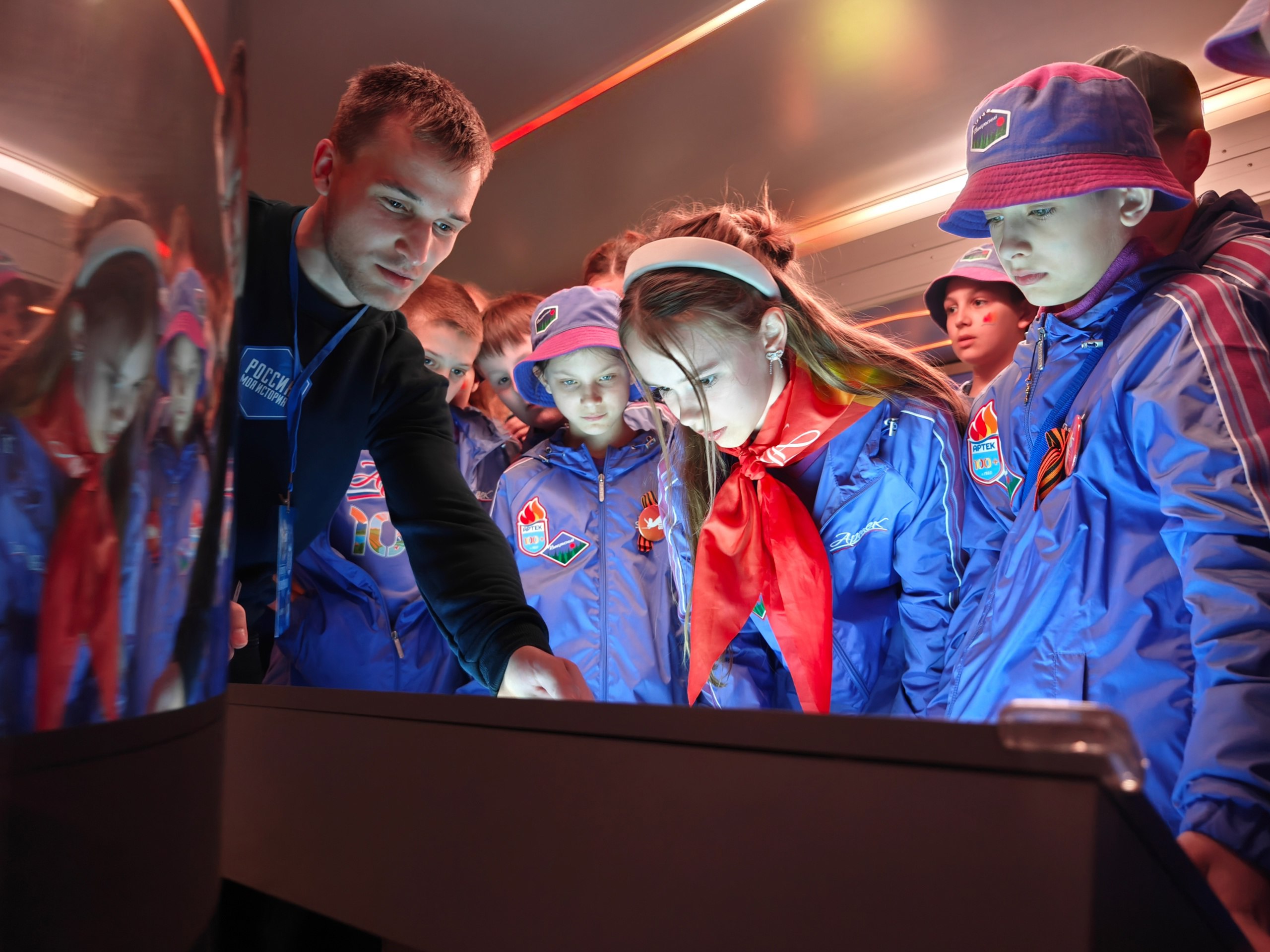 Михаил Развожаев: Мобильный исторический парк «Россия — Моя история» начнёт работу в Севастополе в День народного единства